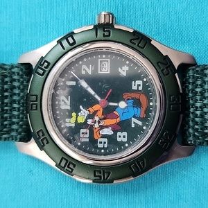 BNIB Vintage Disney Goofy Watch with Green Nylon Band